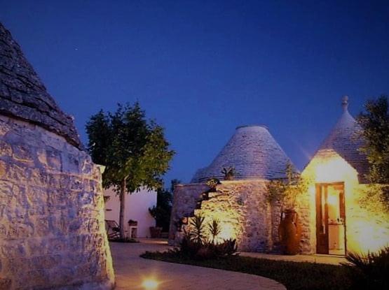 奥斯图尼 Trulli Fogliarella旅馆 外观 照片